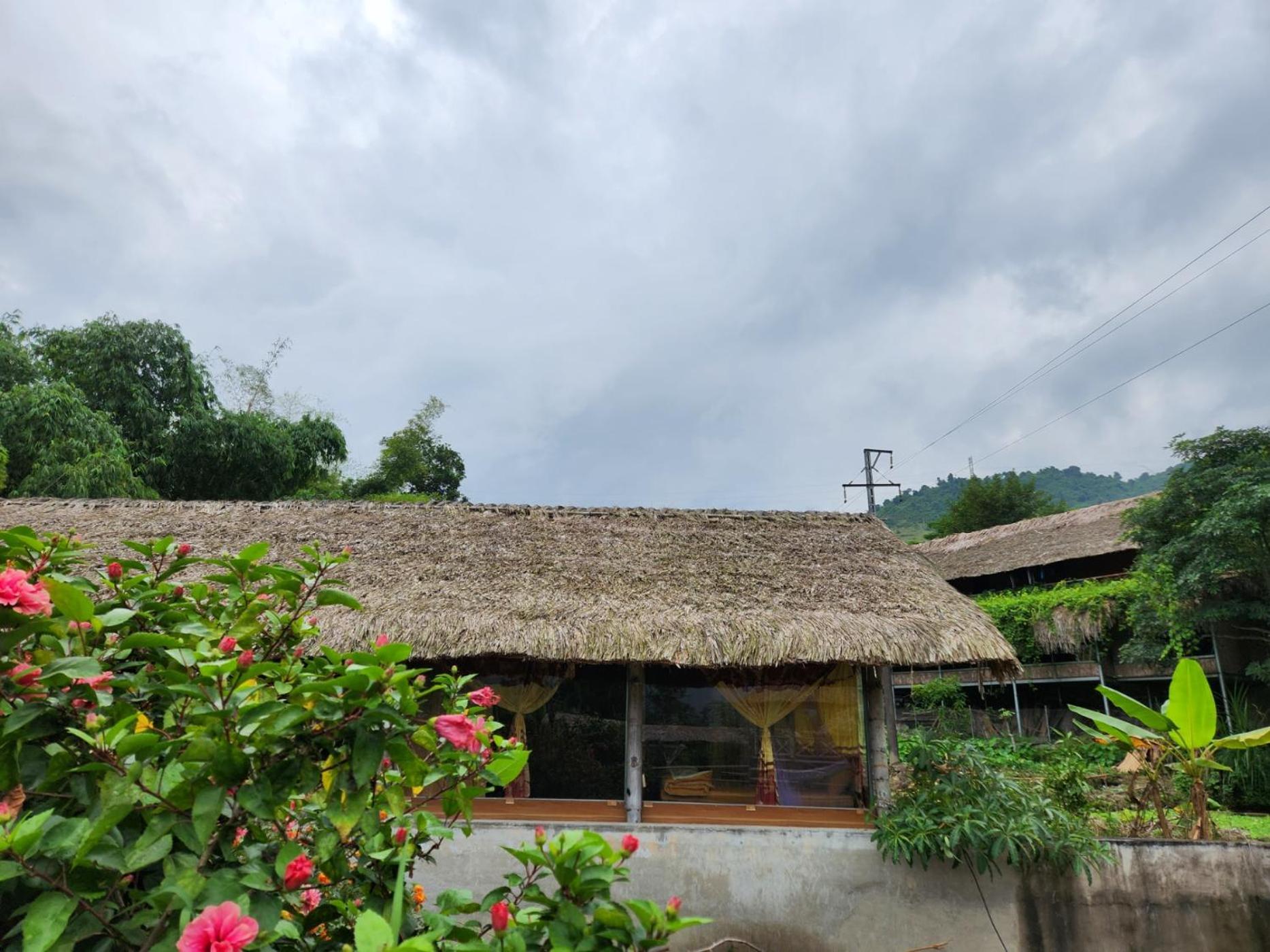 Dong Que Homestay-Tours-Motorbike, Car Rental, Hiking Ha Giang Exteriör bild
